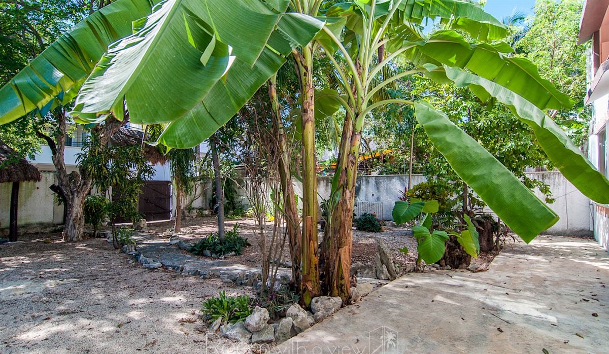 Magnífico chalet de 3 plantas en Playa del Carmen en venta