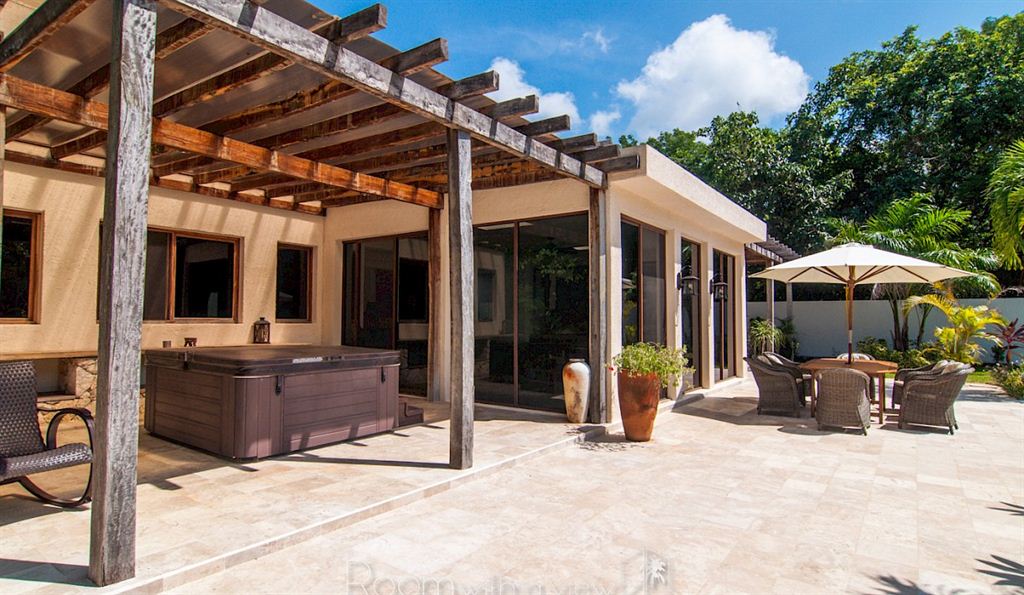 Lujosa casa de vacaciones en Rancho Santa Teresita Xpu Ha en venta