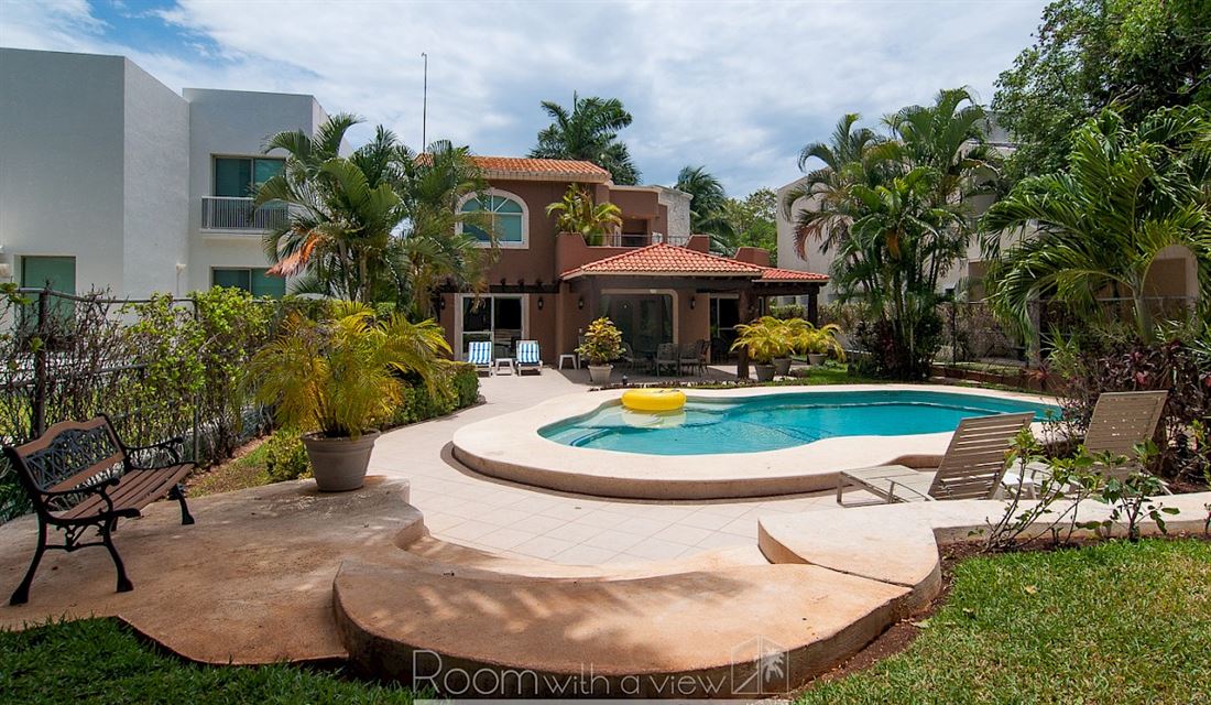 Maravillosa villa de lujo en Playacar en venta